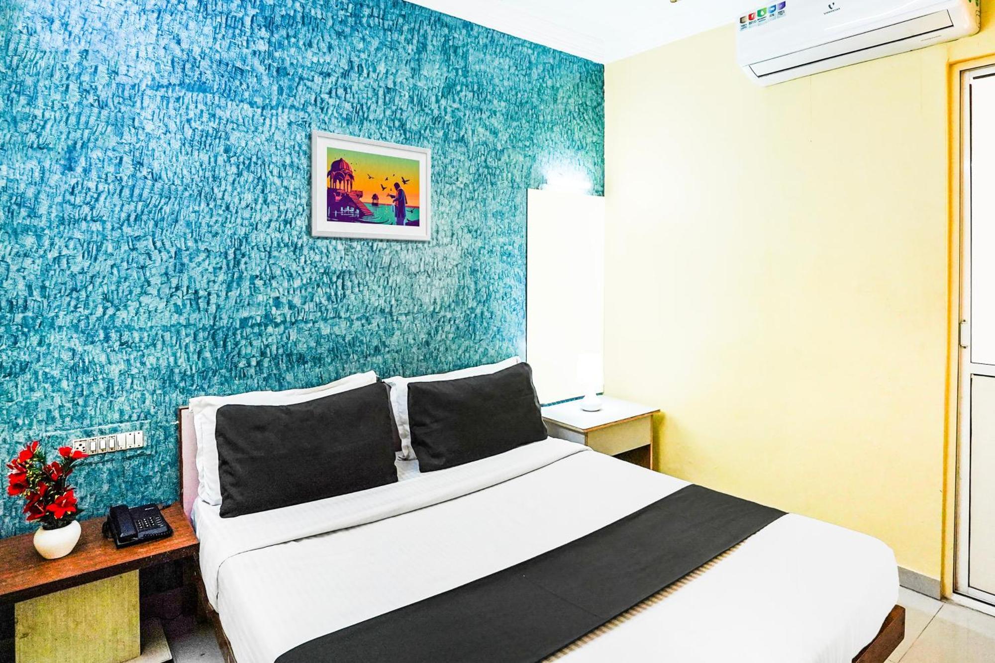 Hotel O Vibrant Residency Ахмедабад Экстерьер фото
