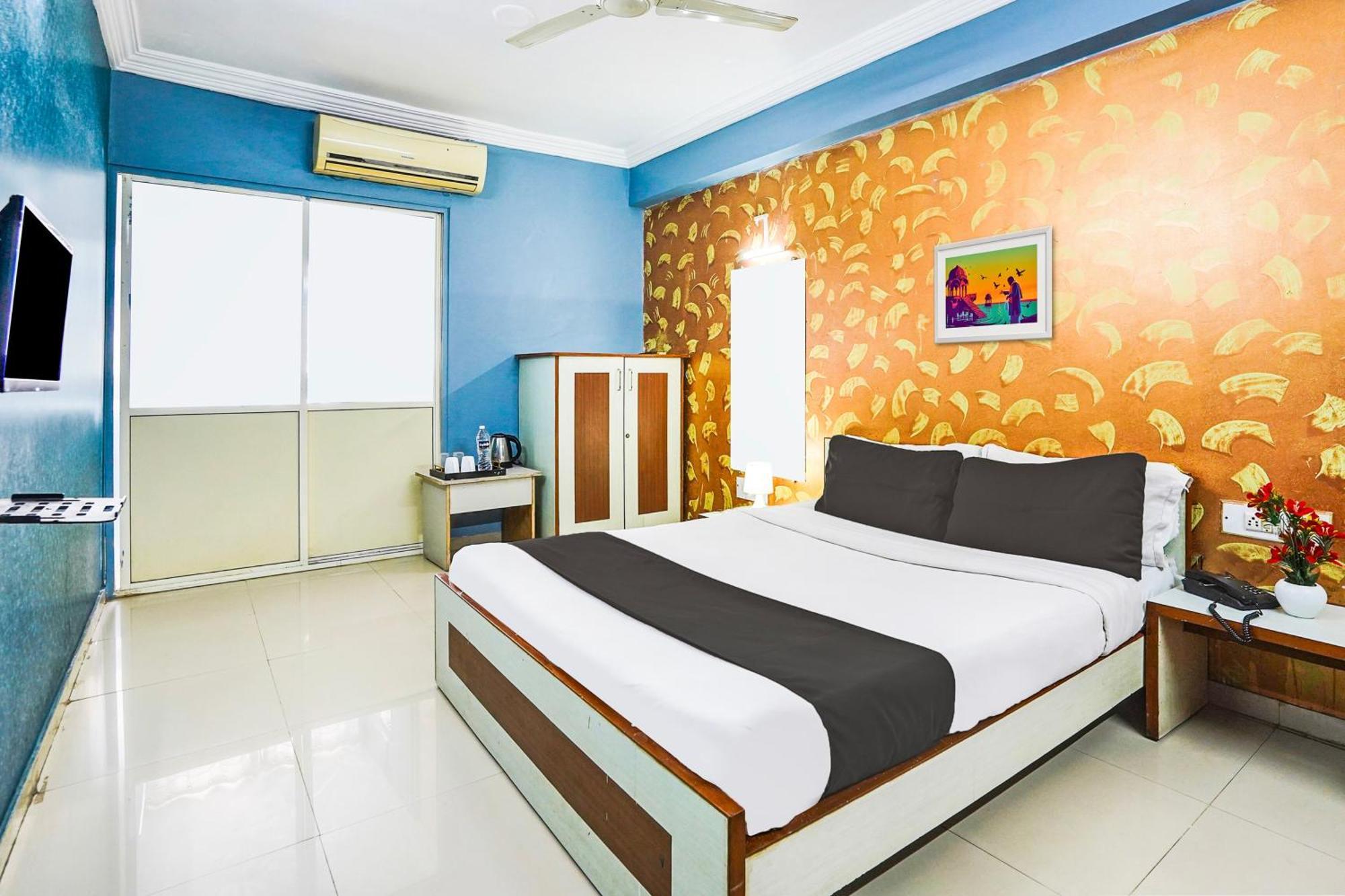 Hotel O Vibrant Residency Ахмедабад Экстерьер фото