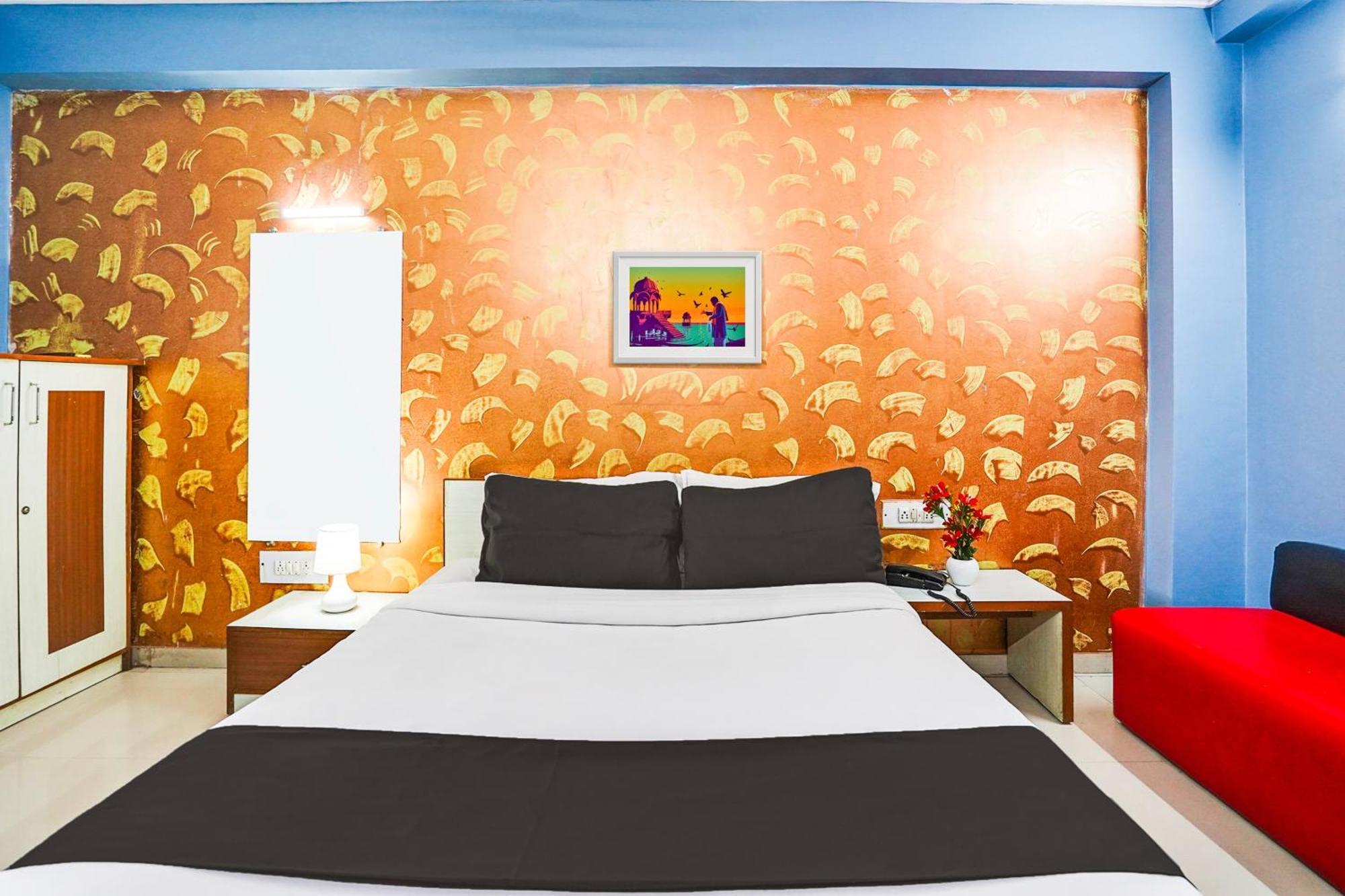 Hotel O Vibrant Residency Ахмедабад Экстерьер фото